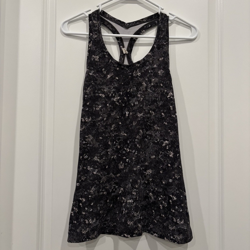 Lululemon Cool Racerback Tank Top Nulu Black White Floral- Size 6